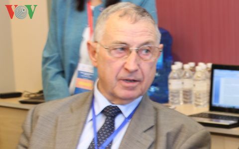 Chuyên gia quốc tế tư vấn cho Việt Nam cách đối phó với TQ