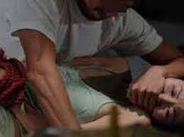 Đi uống cà phê, thiếu nữ bị hai yêu râu xanh thay nhau hãm hiếp