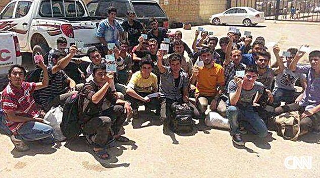 Syria: ISIL bắt cóc 140 nam sinh người Kurd để “tẩy não”