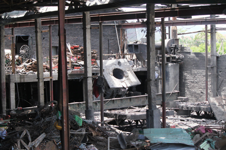 Nghệ An: Nổ lò luyện thép trong đêm, 4 người bị thương nặng