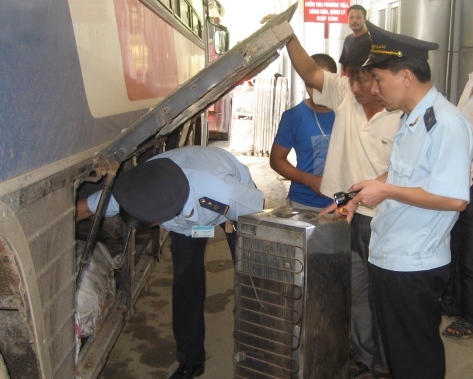 Hải Quan Hà Tĩnh: 6 tháng phát hiện và xử lý hơn 200 vụ vi phạm