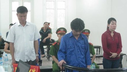 Xử đường dây “chạy án” cho trùm giang hồ Phương 