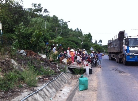 Truy tìm nam thanh niên gây tai nạn chết người rồi bỏ trốn