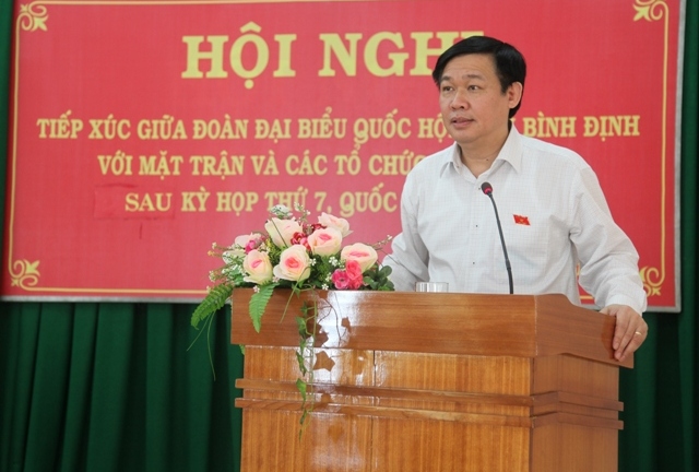 Trưởng ban Kinh tế Trung ương tiếp xúc cử tri tại Bình Định