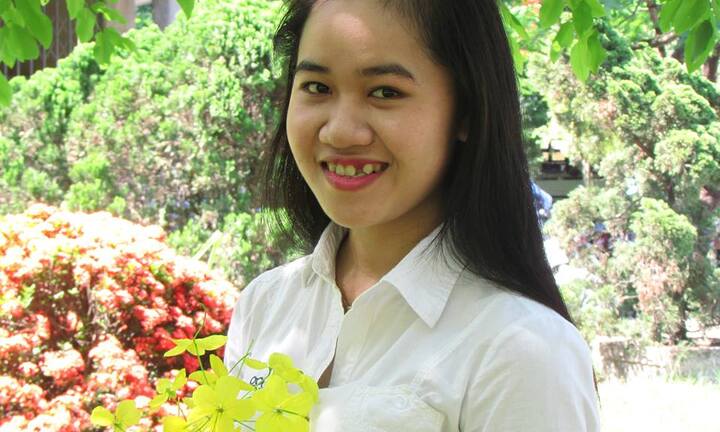 Nam thí sinh bất ngờ làm thơ tỏ tình nữ giám thị