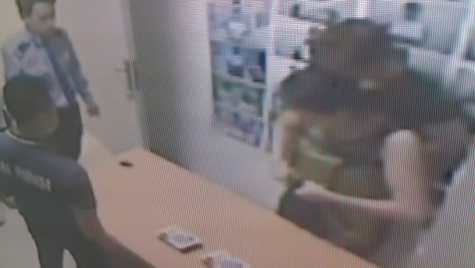 Hai phụ nữ giả mang bầu vào siêu thị Big C trộm sữa