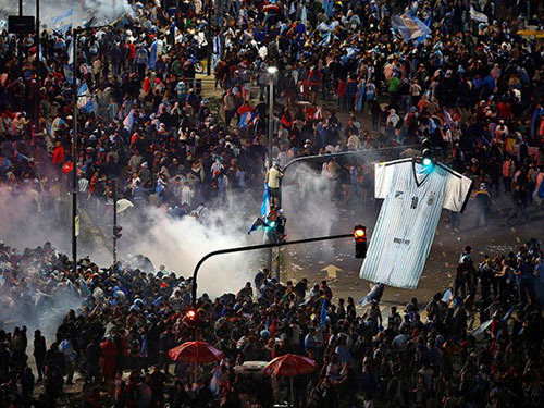Bạo loạn bùng phát ở Argentina sau trận chung kết World Cup