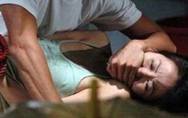 Hành trình giải cứu con gái bị bắt làm nô lệ tình dục