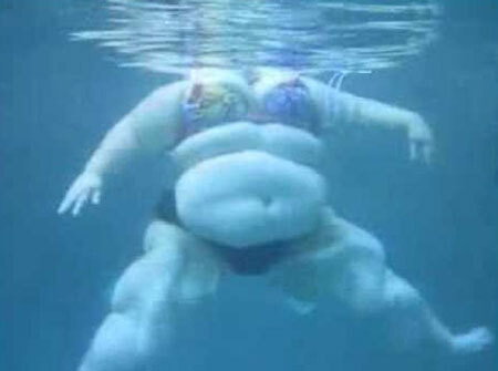 Tự tử ở sông bất thành vì cơ thể quá béo