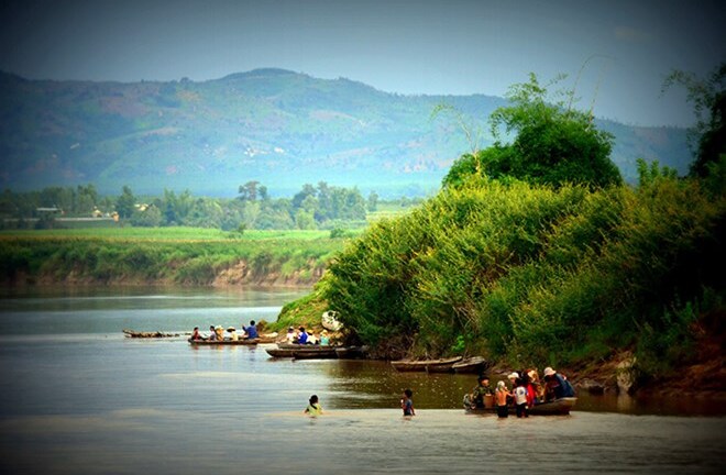 Cuộc sống tuyệt đẹp trên dòng sông Đăk Bla