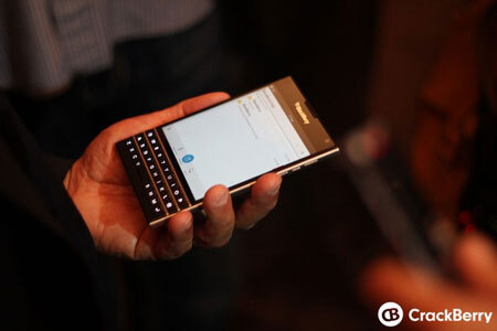 Rò rỉ BlackBerry Passport sang trọng với bàn phím ảo “siêu tốc”