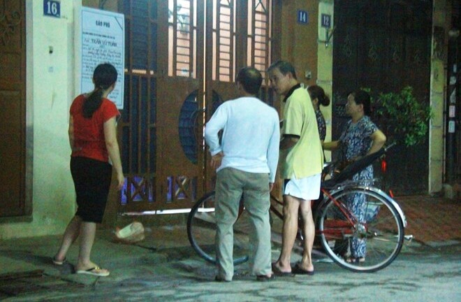 Nước mắt rơi trong đêm viếng Toàn Shinoda