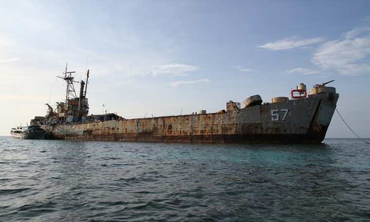 Lính Philippines sống cùng gián, chuột ở bãi Cỏ Mây