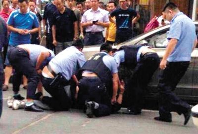 Lại tấn công bằng dao ở Trung Quốc, 14 người thương vong