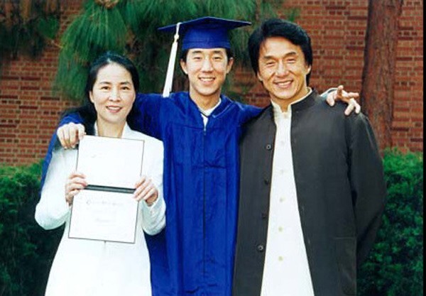 Con trai Thành Long bị bắt vì ma túy