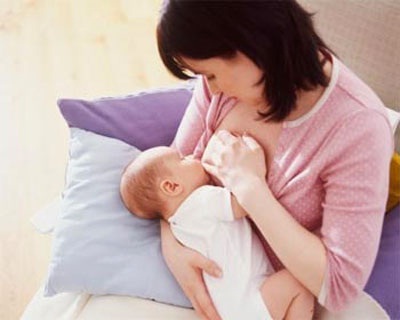Bí quyết giữ ngực đẹp sau sinh