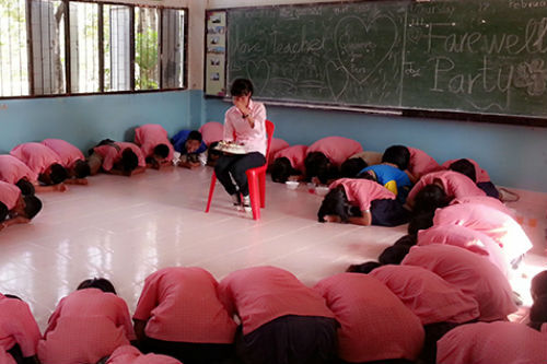 Học sinh Thái Lan: