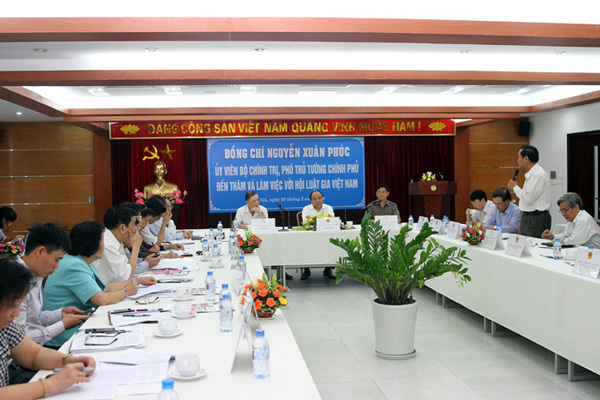 Trình Quốc hội thông qua Luật trưng cầu ý dân vào tháng 11/2015