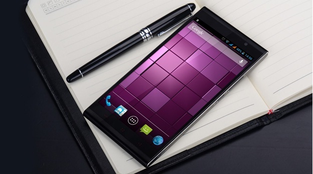 Ngắm thiết kế của chiếc Smartphone đình đám nhất tháng 8