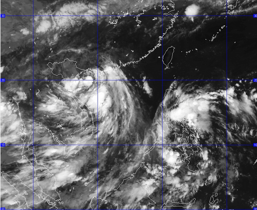 Áp thấp gây mưa lớn, Bắc Bộ và Trung Bộ đề phòng lũ quét