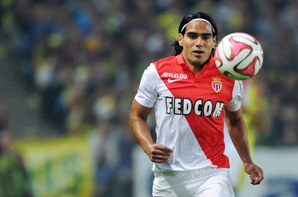 Chuyển nhượng 29/8: Real có Falcao, M.U xịt bom tấn