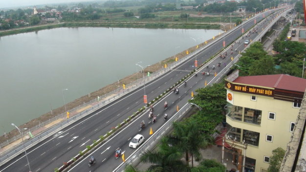 Nghệ An khánh thành cầu vượt đường sắt đầu tiên