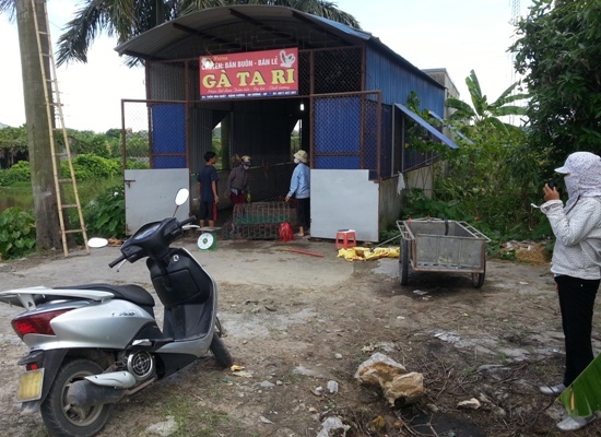 Một chủ buôn gà bị chém dã man đến chết