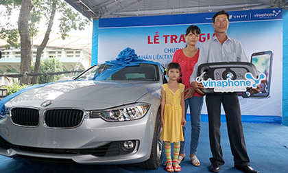Tài xế xe ôm trúng thưởng xe BMW gần 1,5 tỷ đồng
