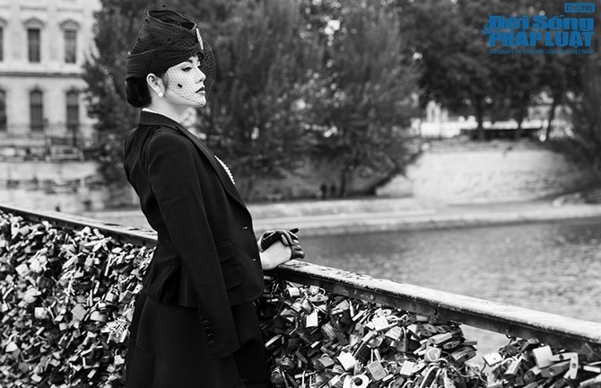 Lý Nhã Kỳ quý tộc, cổ điển lãng mạn dạo bước ở Paris