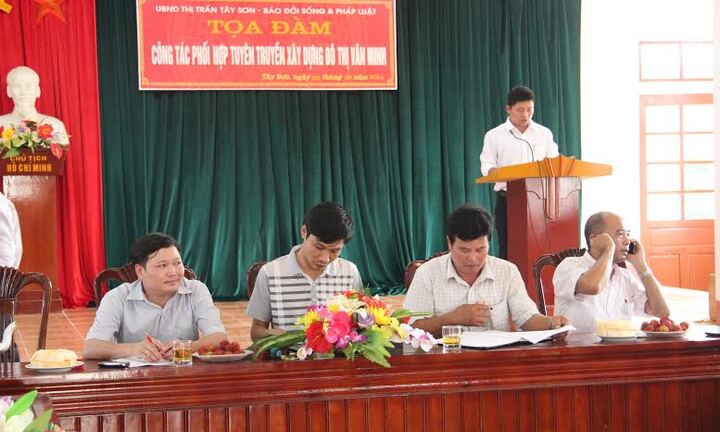 Phải thể hiện sự văn minh ngay từ cơ quan công quyền