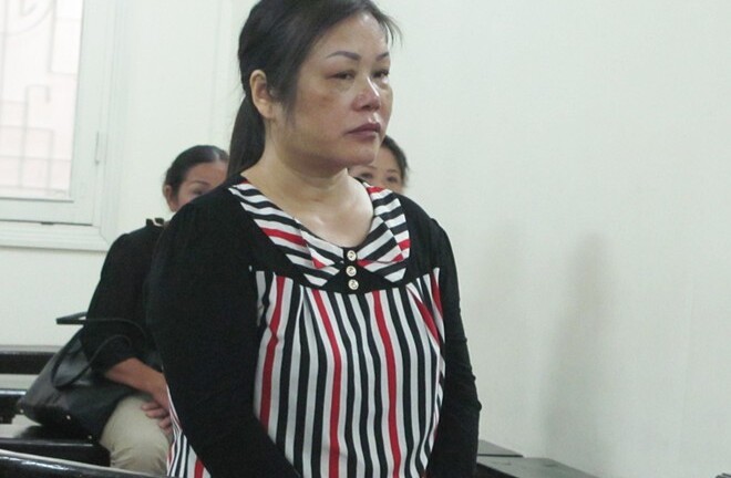 Đường vào tù của nữ công an sau khi bị đuổi khỏi ngành