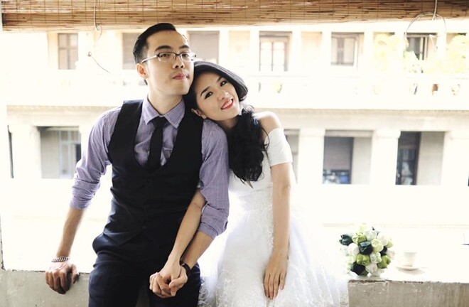 Chàng trai truy tìm và cưới cô gái tình cờ thấy trên tivi