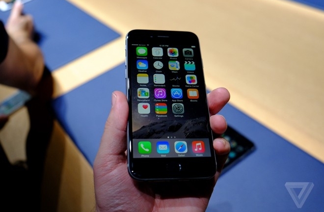 iPhone 6 lập kỷ lục bán ra 2 triệu chiếc trong 6 giờ