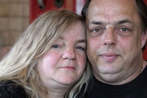 Lạ lùng, con riêng được phép lấy mẹ kế cũ