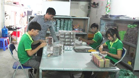 Chàng trai nghèo thành tỷ phú nhờ bán... tăm