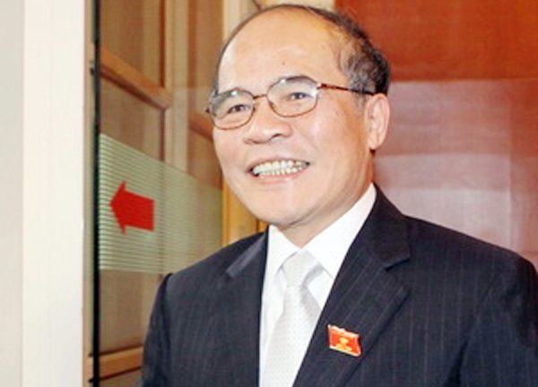 Chủ tịch Quốc hội: “Không thể không tăng lương được đâu!”