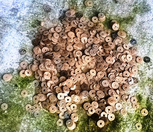 Hà Tĩnh: Phát hiện 22kg tiền cổ trong vườn nhà