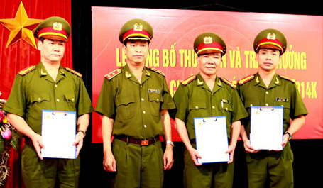 Khen thưởng Ban chuyên án triệt phá sàn vàng