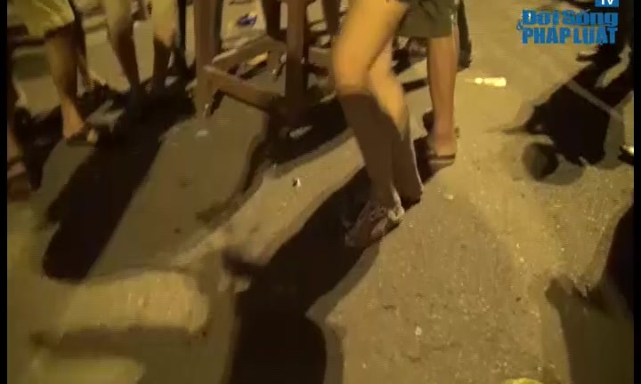 Clip: Cổ động viên 'ăn mừng' trước thất bại của U19 Việt Nam