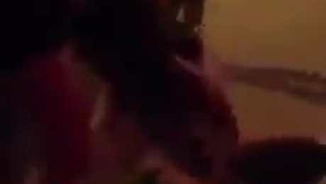 Clip: Thiếu nữ đánh bạn bằng Muay Thái dã man