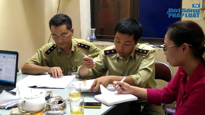 Clip: Xử lý hành vi ăn cắp của nhân viên cây xăng