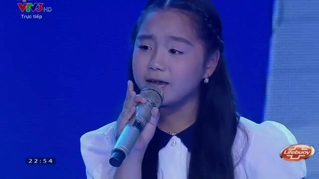 GHV Nhí 2014 Liveshow 3 Cô bé Trần Linh Nhi hát Tự Nguyện