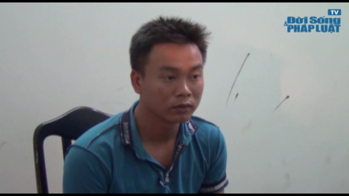 Giết vợ rồi gọi điện cho người thân dắt đi đầu thú