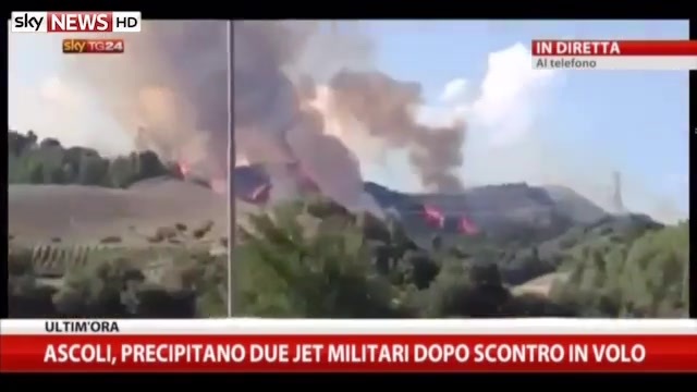 Hiện trường tai nạn hai chiến đấu cơ Italy đâm vào nhau