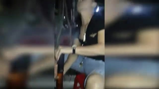 Hoảng hốt với nam thanh niên lên cơn co giật vì 'phê' thuốc lào