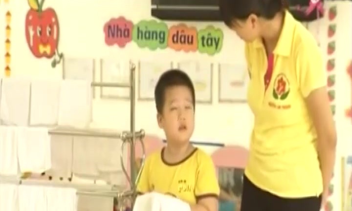 Học sinh đau mắt đỏ được nghỉ học