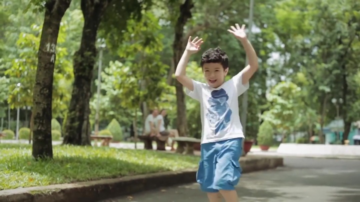 Hot Boy Nhí Tán Gái Siêu Hài 