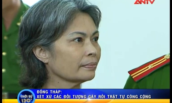 Bản án thích đáng cho kẻ nhục mạ, hành hung công an