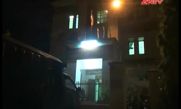 Bắt cặp vợ chồng 