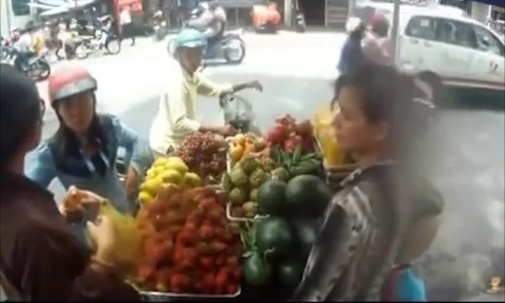 Camera giấu kín - Cân gian lận P3